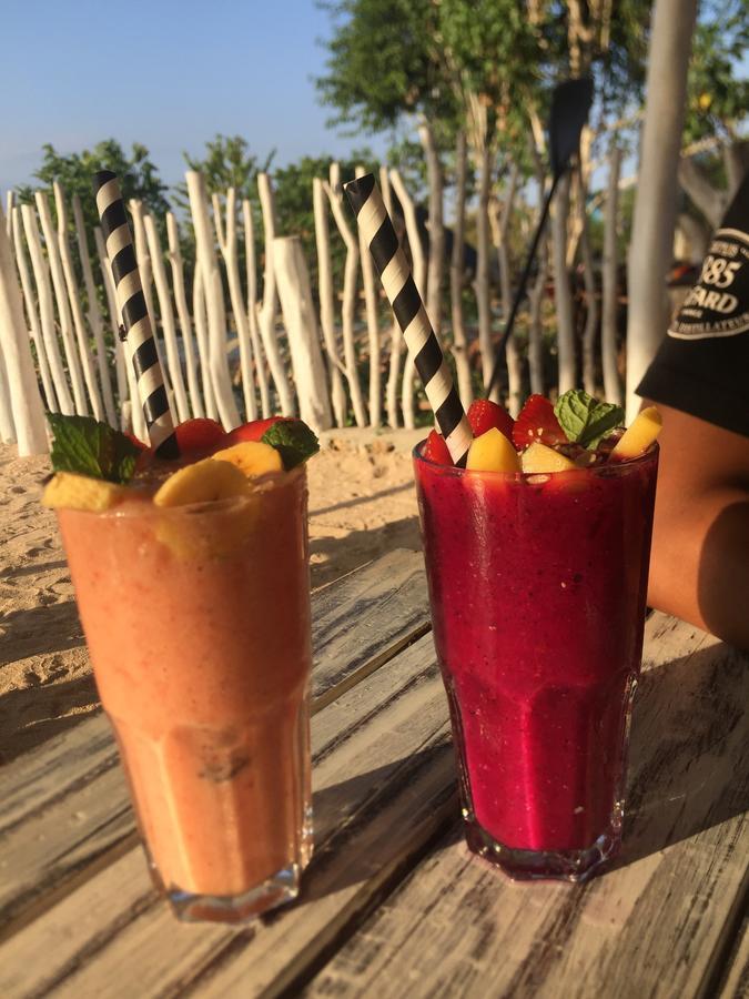 Tiki Bar And More レンボンガン島 エクステリア 写真
