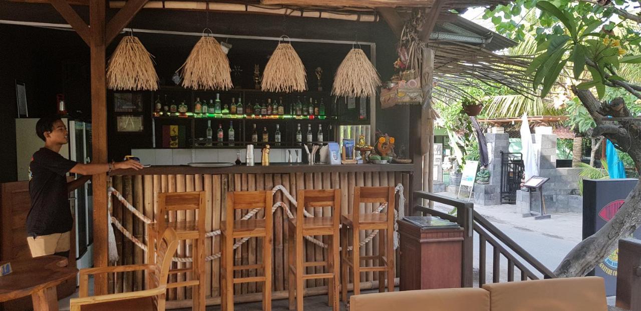 Tiki Bar And More レンボンガン島 エクステリア 写真